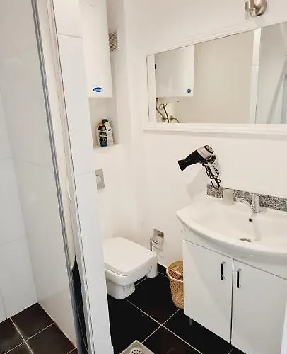 Bella 汽车旅馆 Ljesevo